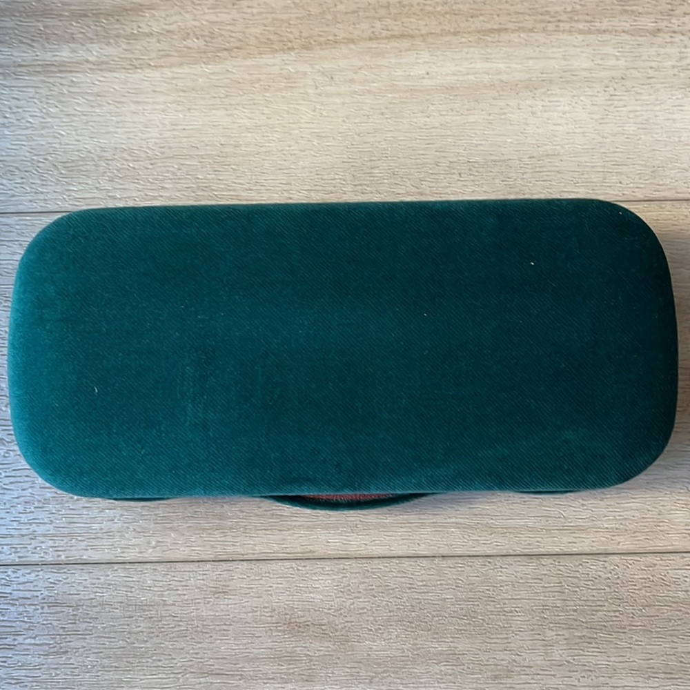 Gucci Case - Picture 4 of 7